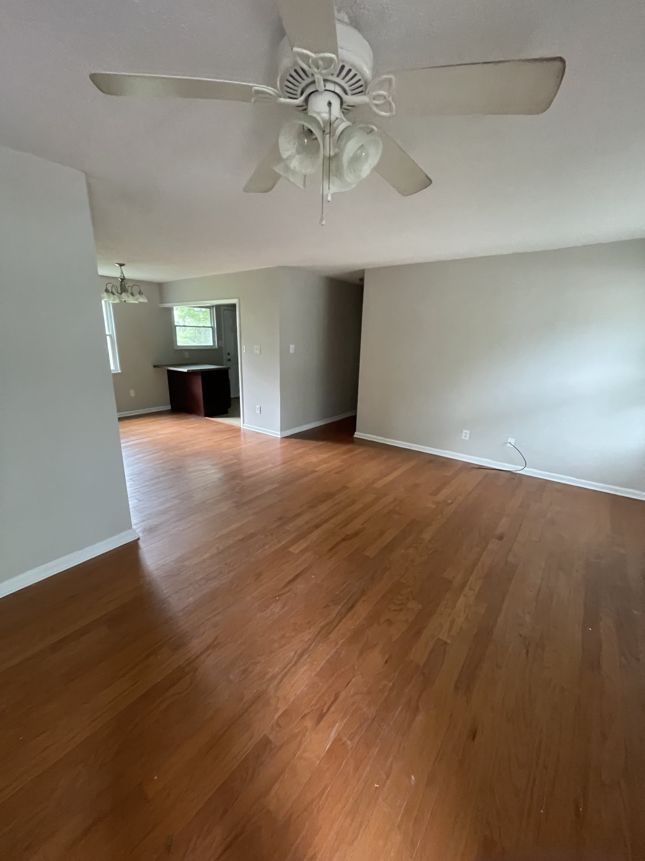 1147 Cornish St Ne – photo 2