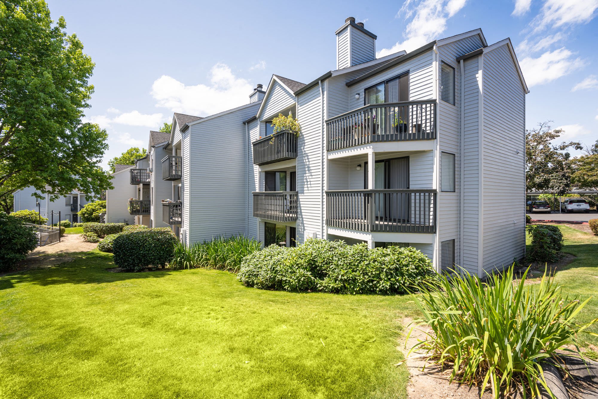 Willow Grove – photo 1