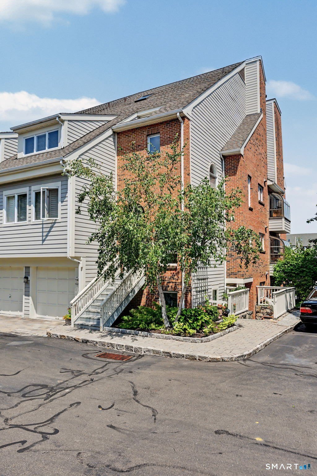 123 Harbor Drive – photo 1