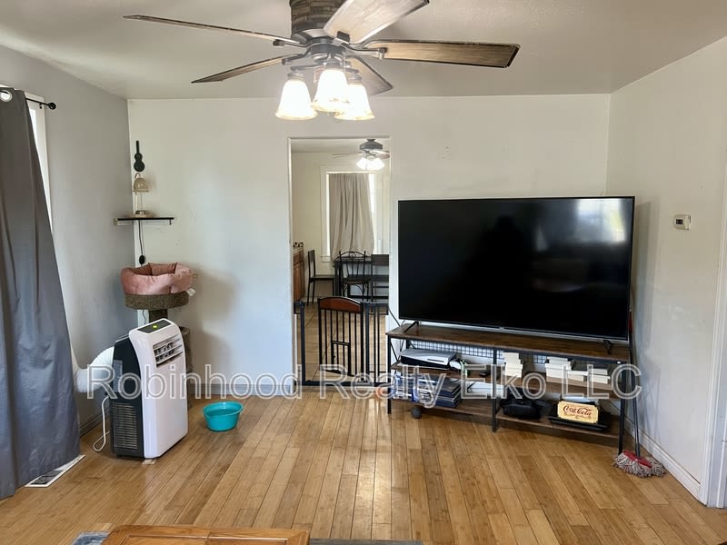 756 Maple Street – photo 3