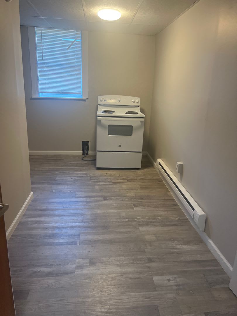 44 NEW BRITAIN AVENUE – photo 2