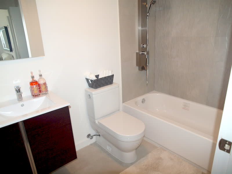 551 Michigan Ave 122 – photo 3
