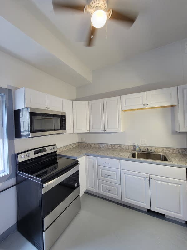 808 East Water Street – photo 1