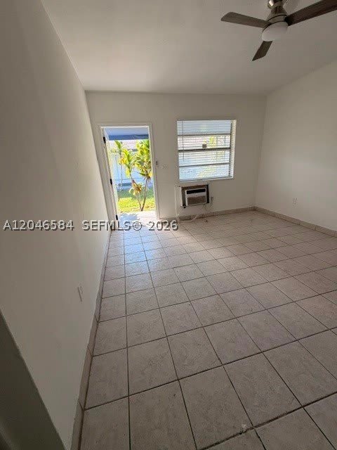 2510 NE 181st St – photo 3