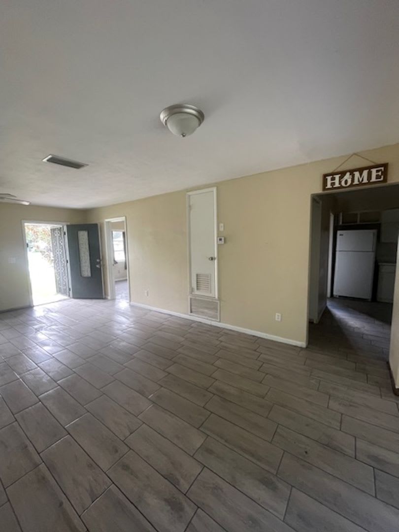 3 Bed 2 Bath Home – photo 2