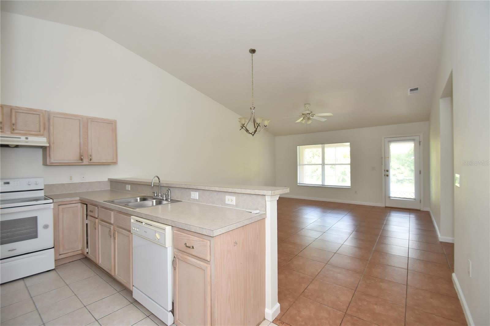 30 ETON Lane – photo 4