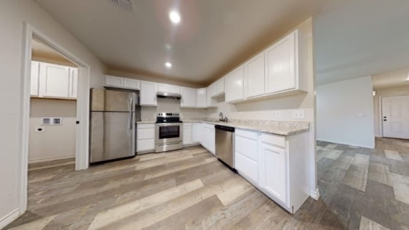 415 W James StUnit 1 – photo 2