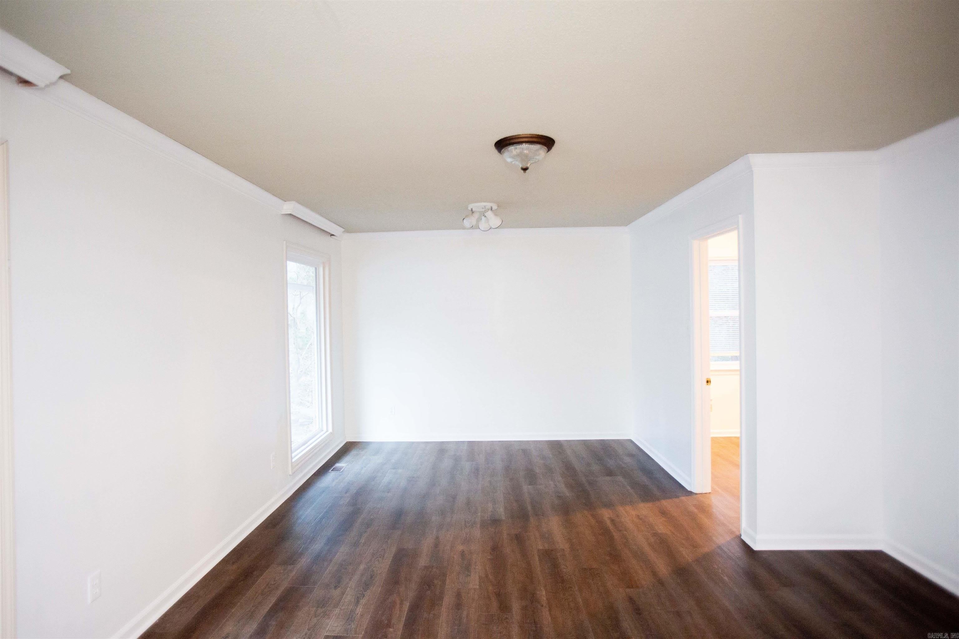 1506 Alberta Drive – photo 5
