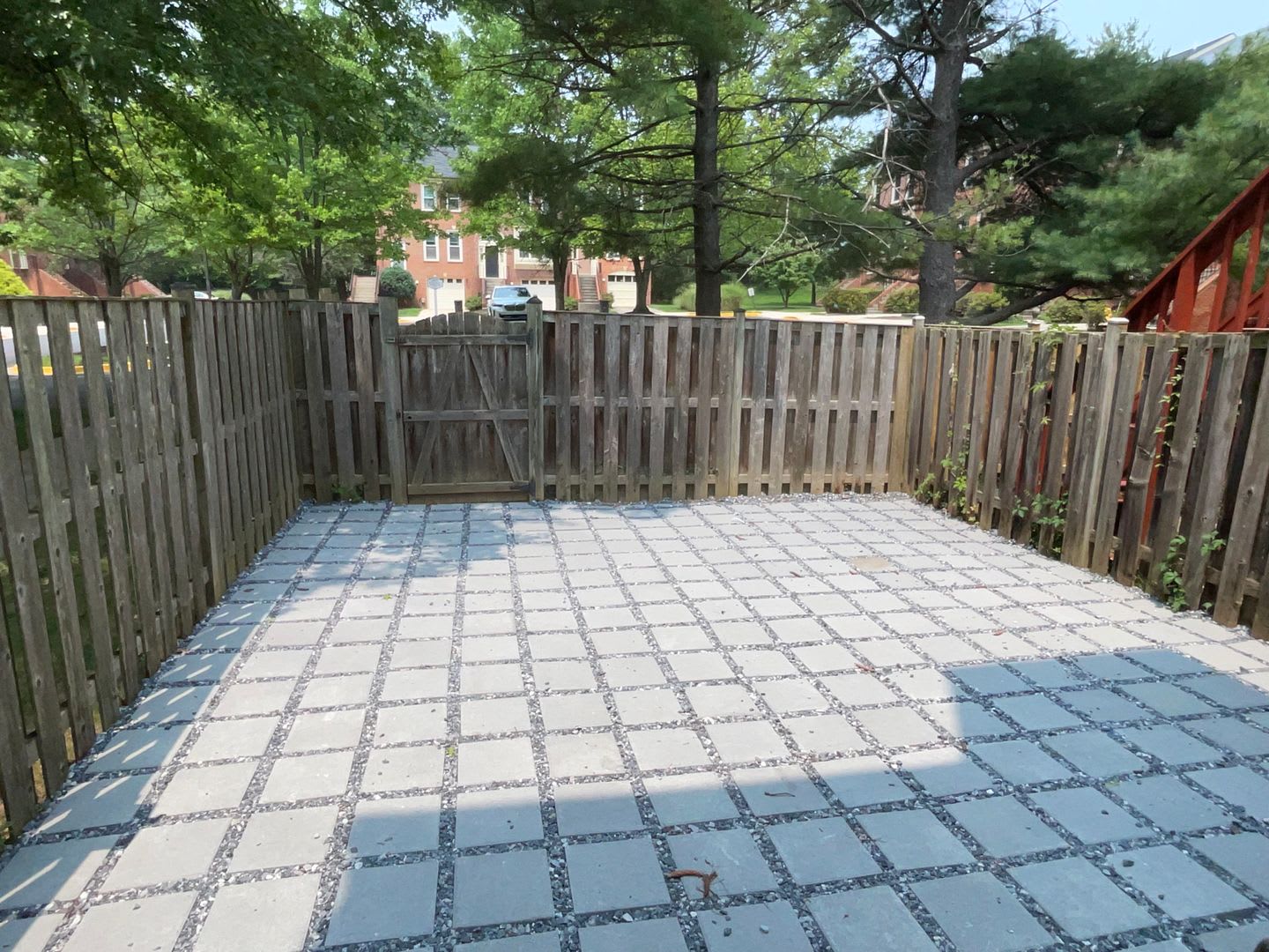 Gorgeous 3Br 2 Full Bath 2 Half Bath End Unit Townhome Located In The Woodmont Place Community Of Rockville – photo 4