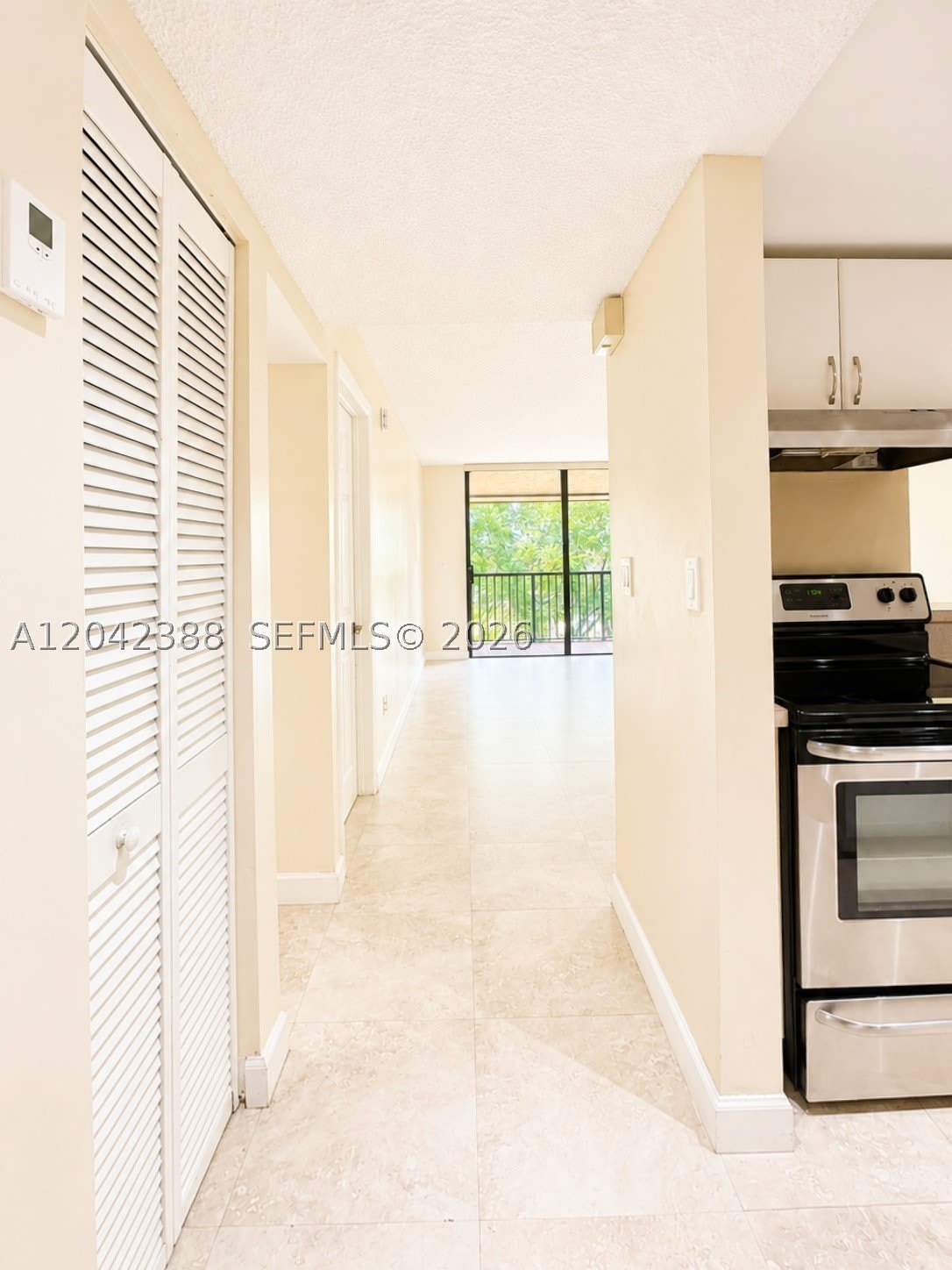 14421 N Kendall Dr – photo 2