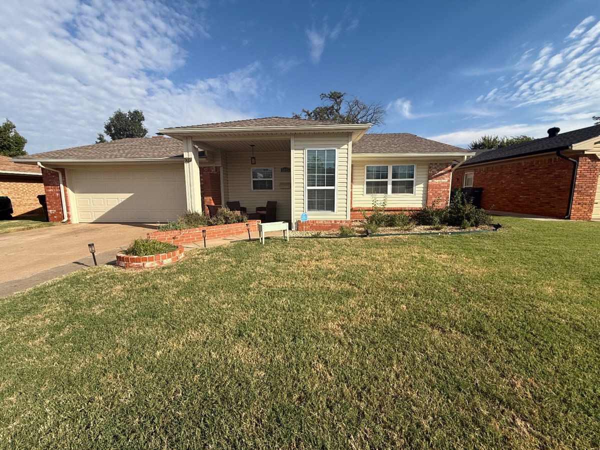5825 Northwest 86th Street – photo 2