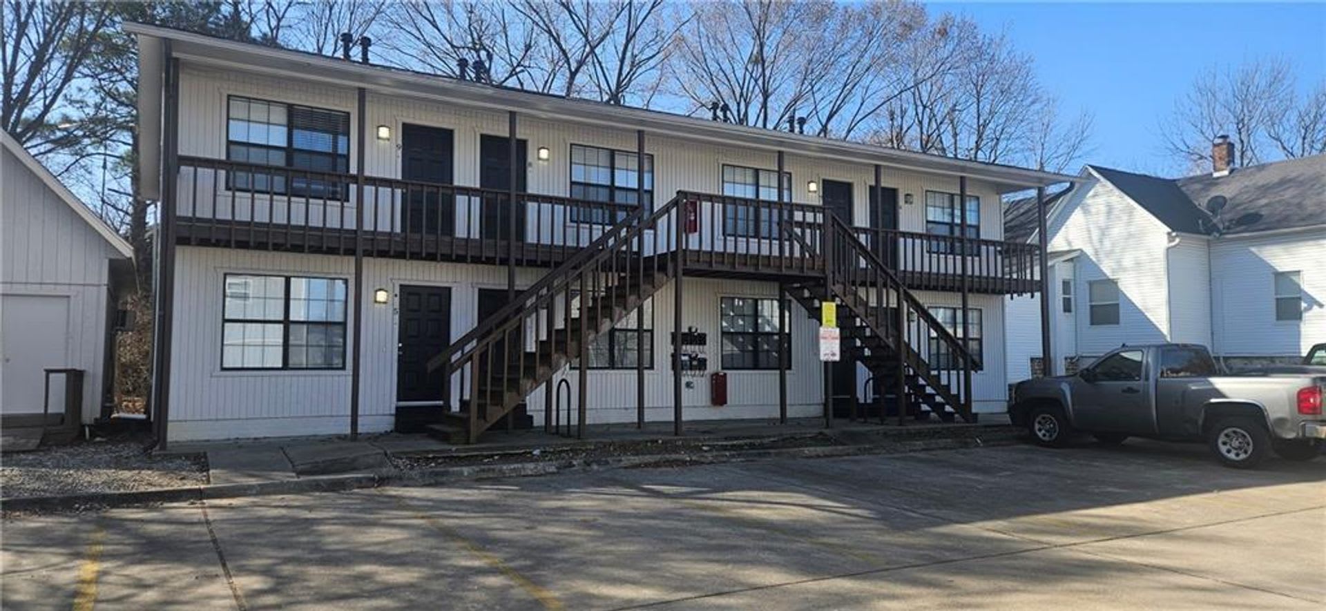 Campus Edge Apartments – photo 4