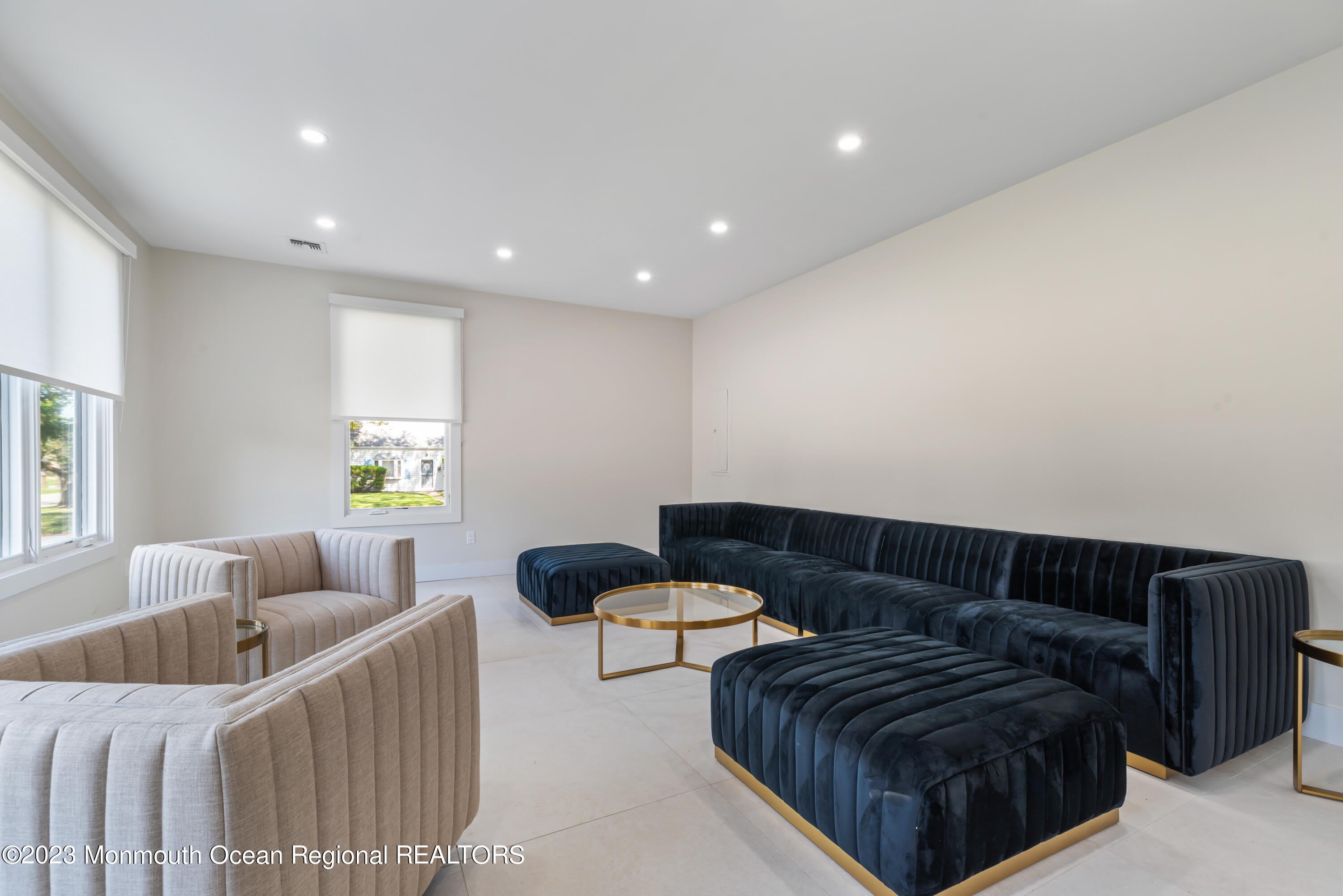929 Van Court Avenue – photo 4