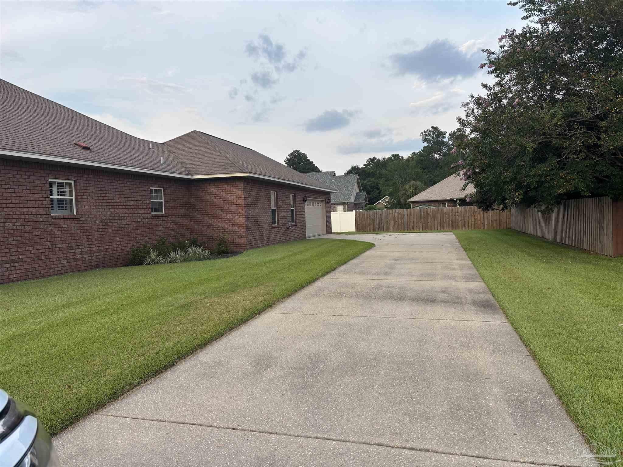 3689 Laurel Lee Blvd – photo 2