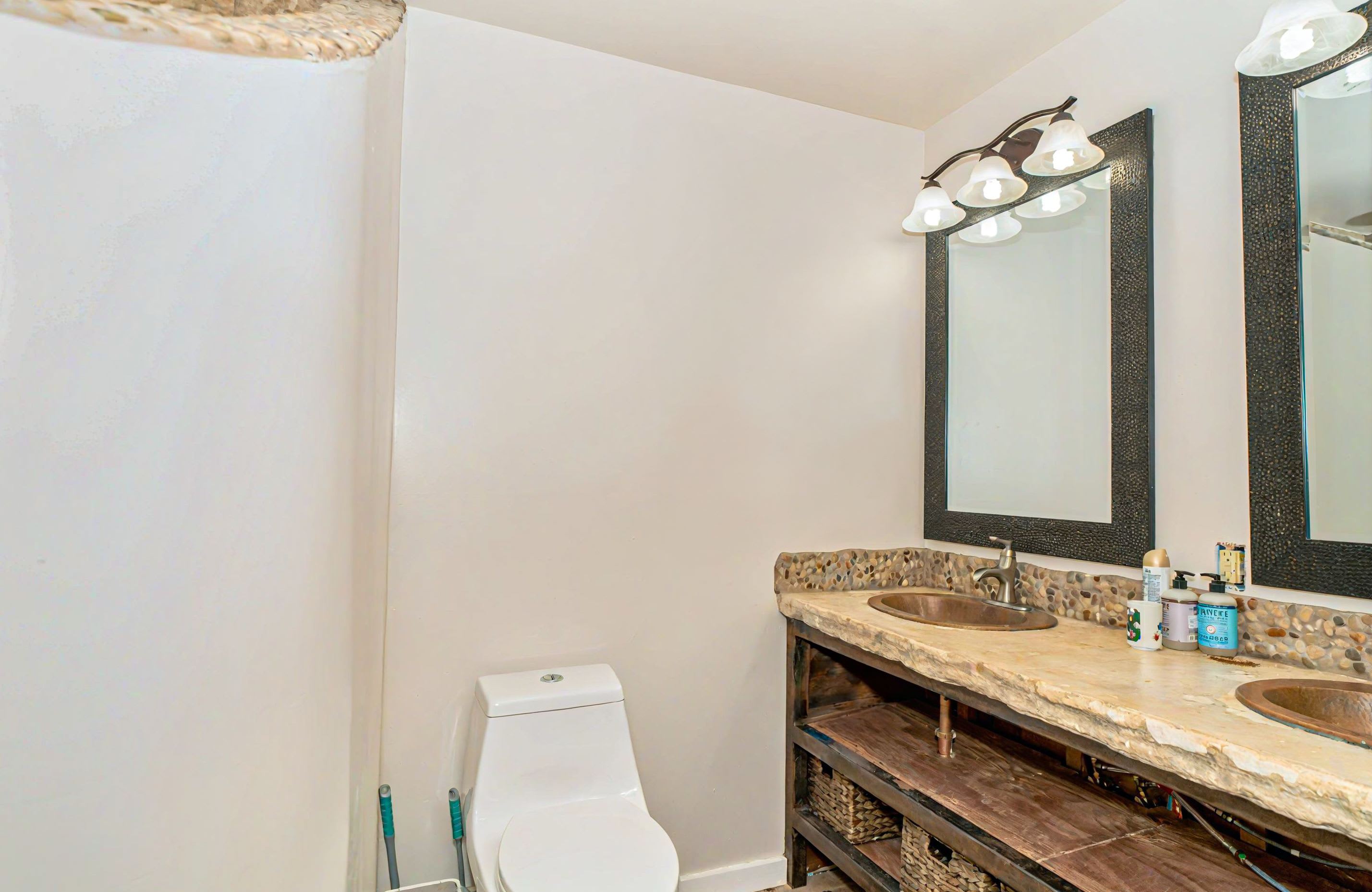 126 Gregory Drive – photo 4