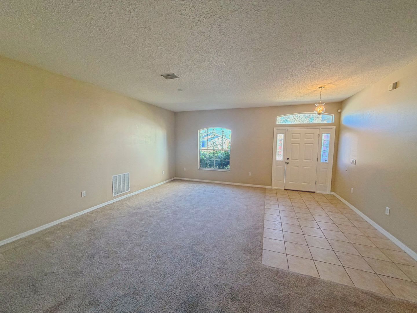 Spacious 3 Bedroom 2 Bathroom Home Offering 2 362 Square Feet Of Living Space With A Desirable Open Floor Plan – photo 2
