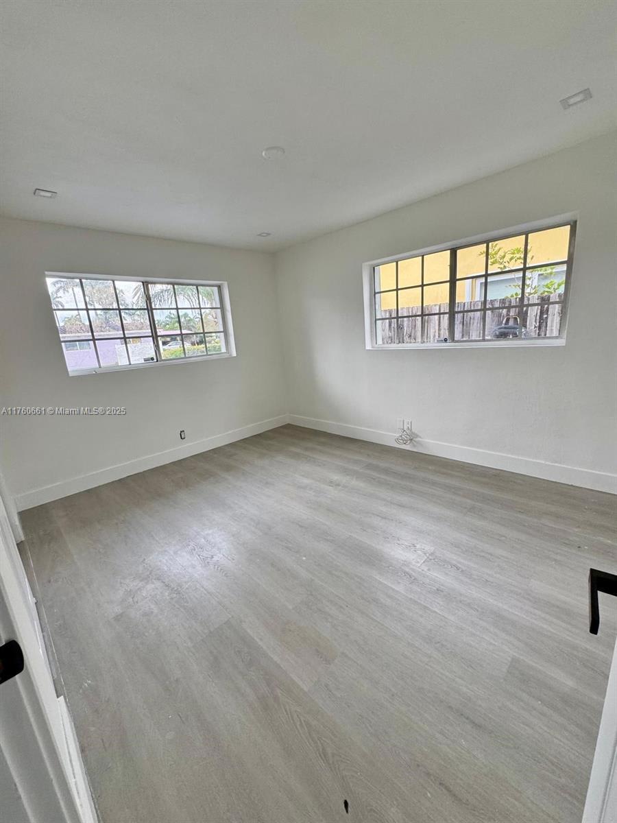 2101 N 15th Ave – photo 3