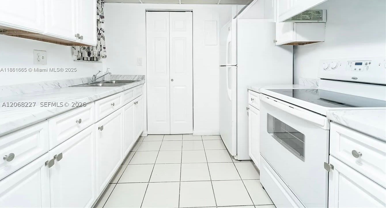 576 Nw 114Th Ave – photo 2