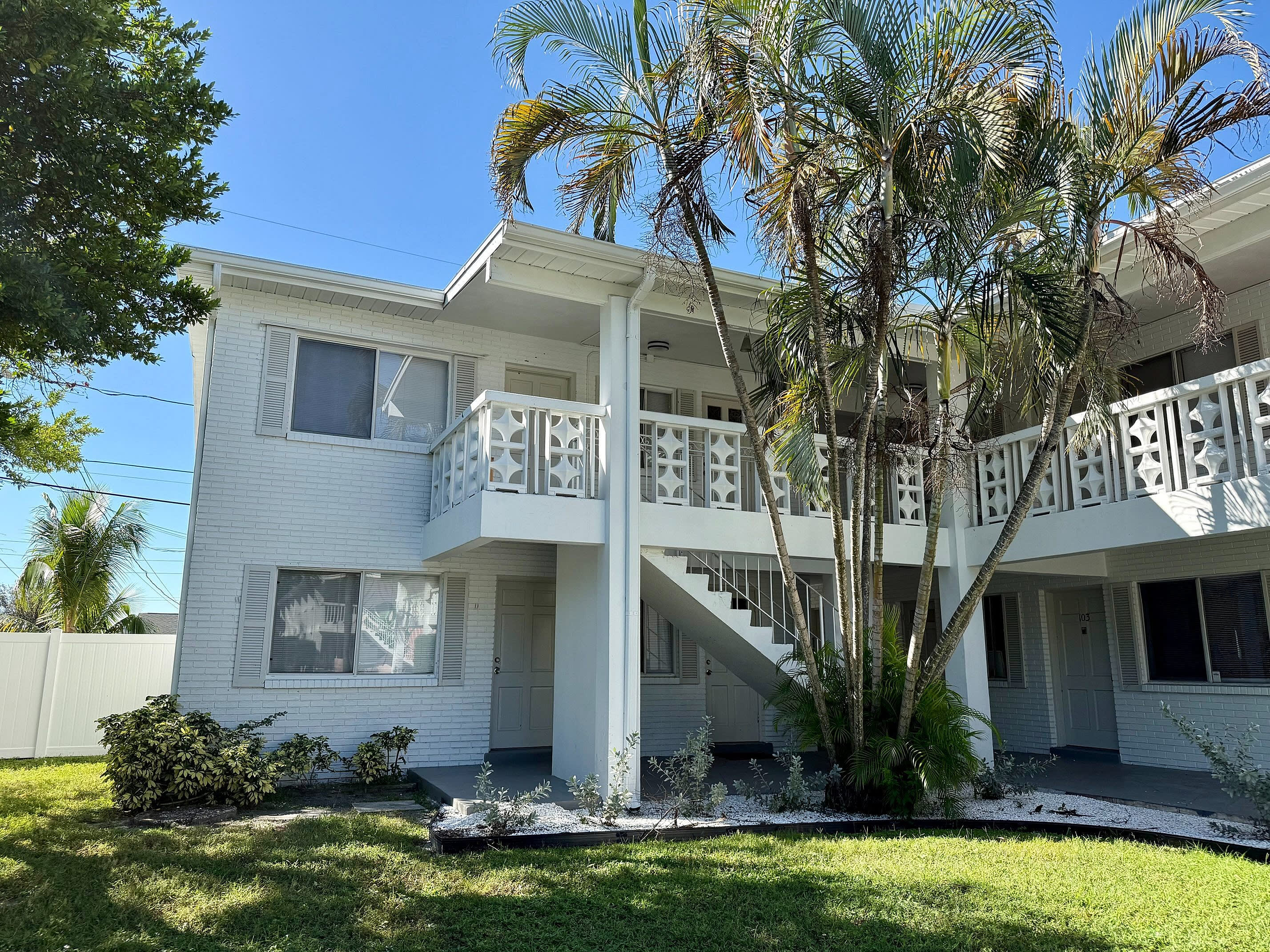 Palms on 31 – photo 3