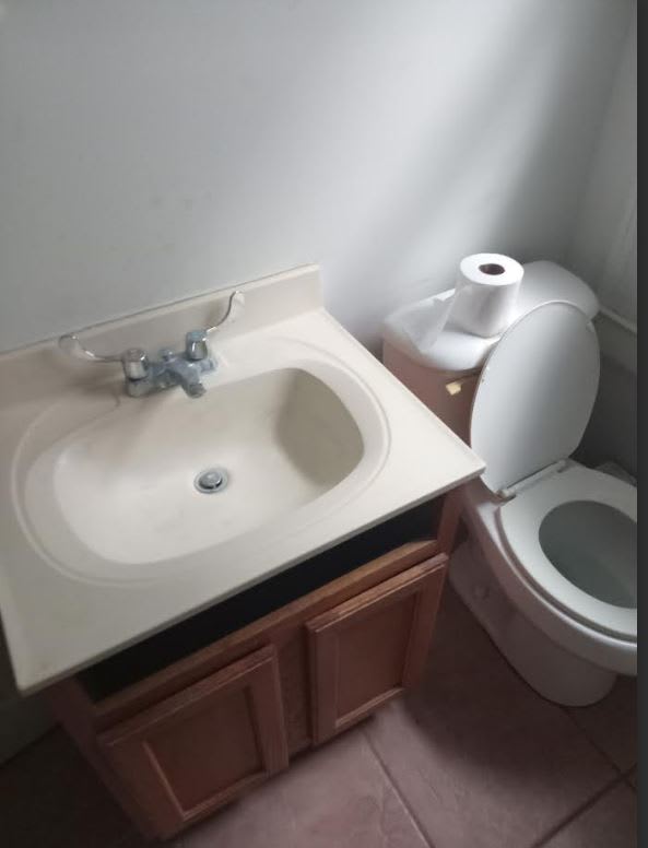 27 W Lansing St – photo 5