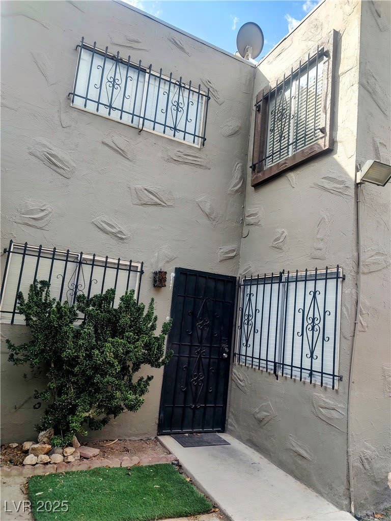 4614 GRAND Drive – photo 3