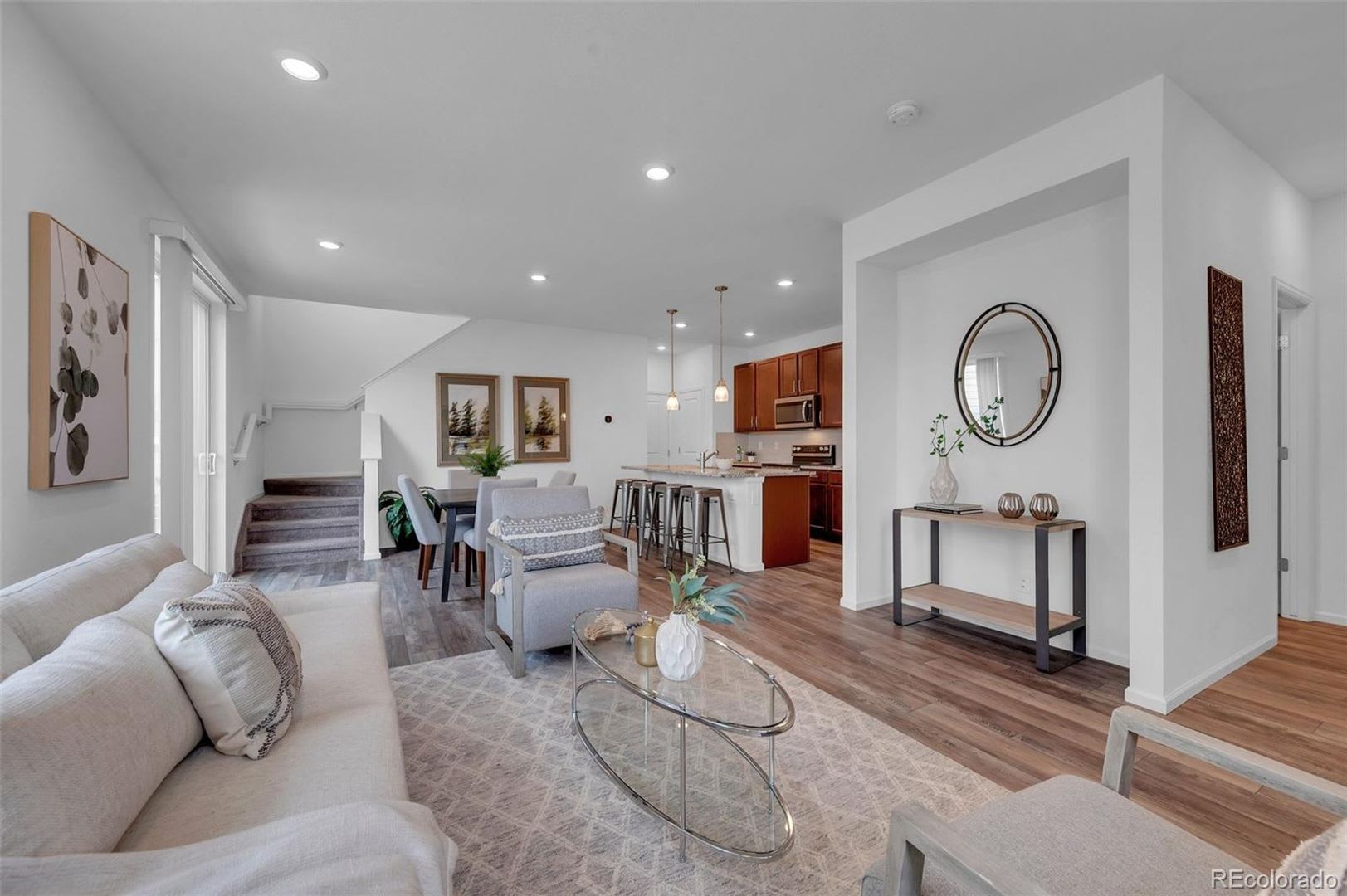 Beautiful 4-Bedroom Townhome with Premium Amenities in Erie, CO – photo 3