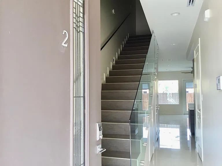 3010 S L Ln – photo 2