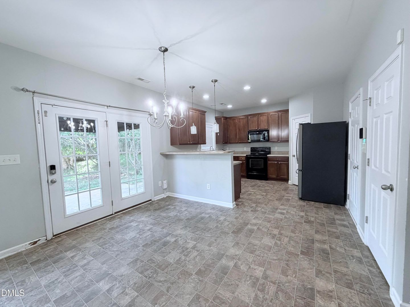 536 Gooseberry Dr – photo 4