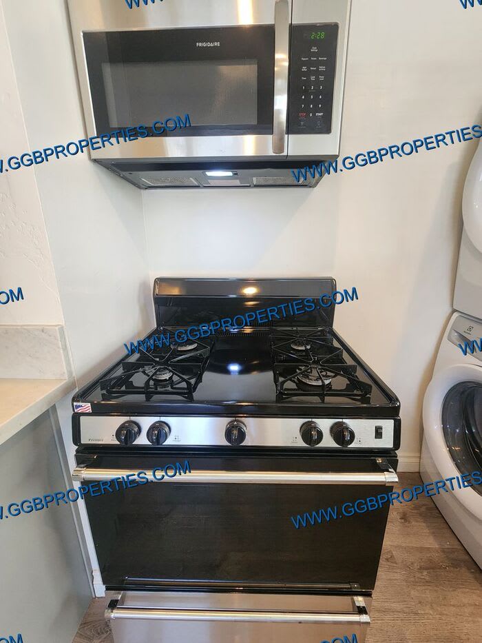 312 West 8th Street – photo 5
