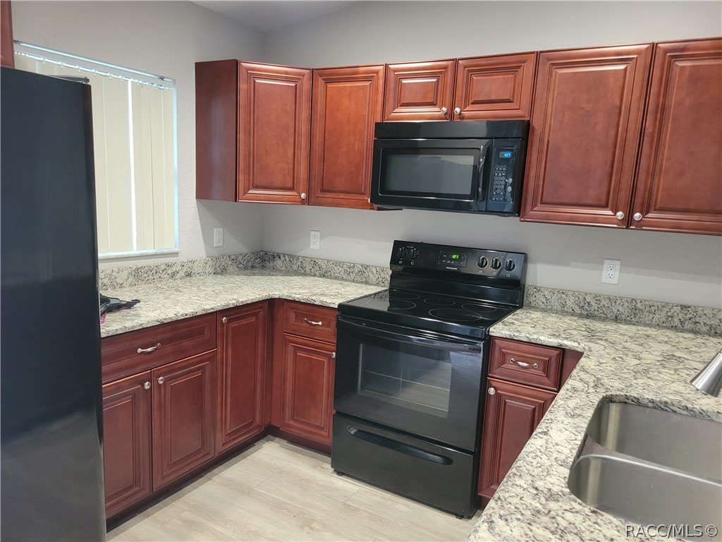 9503 N Travis Drive – photo 3