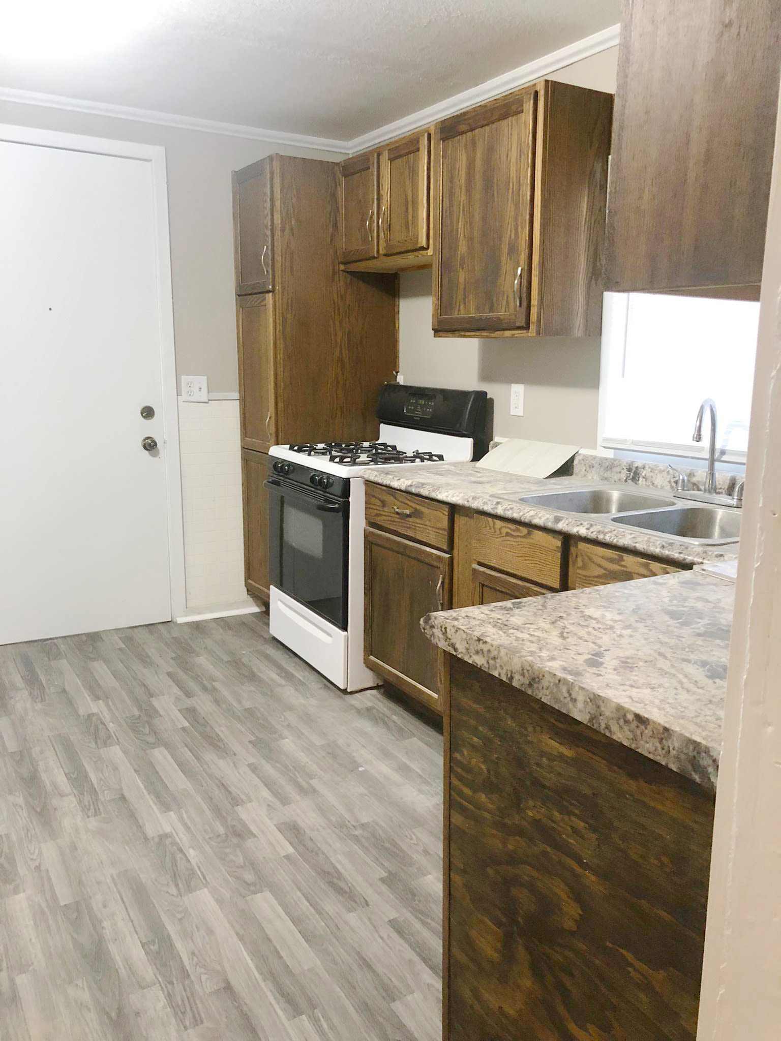 714 Mynster Street1 – photo 4