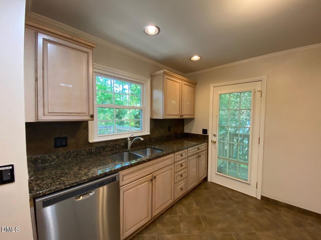 409 Killington Drive – photo 4