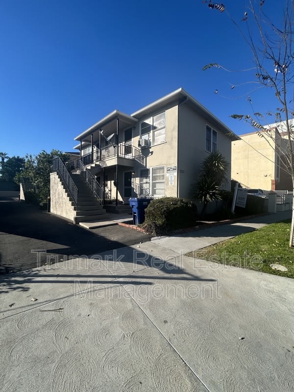 1253 S Glendale Ave – photo 1