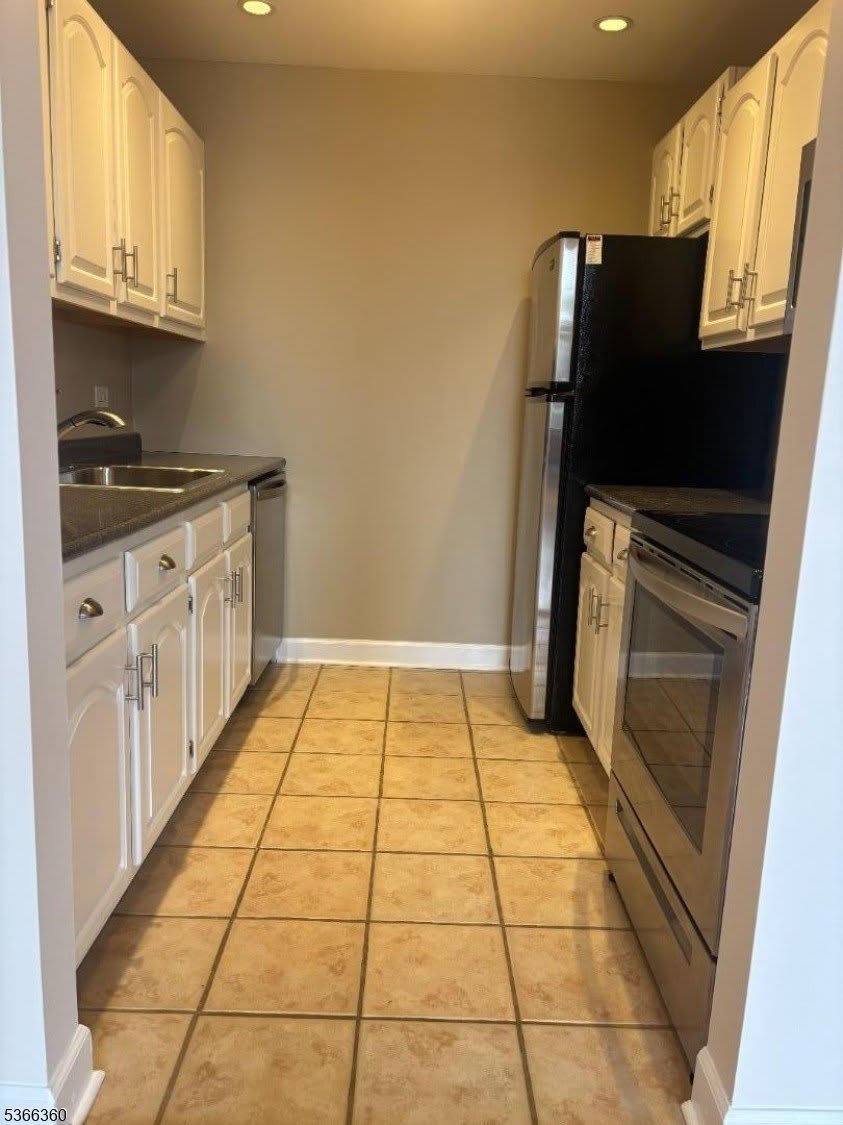 220 Main St – photo 2