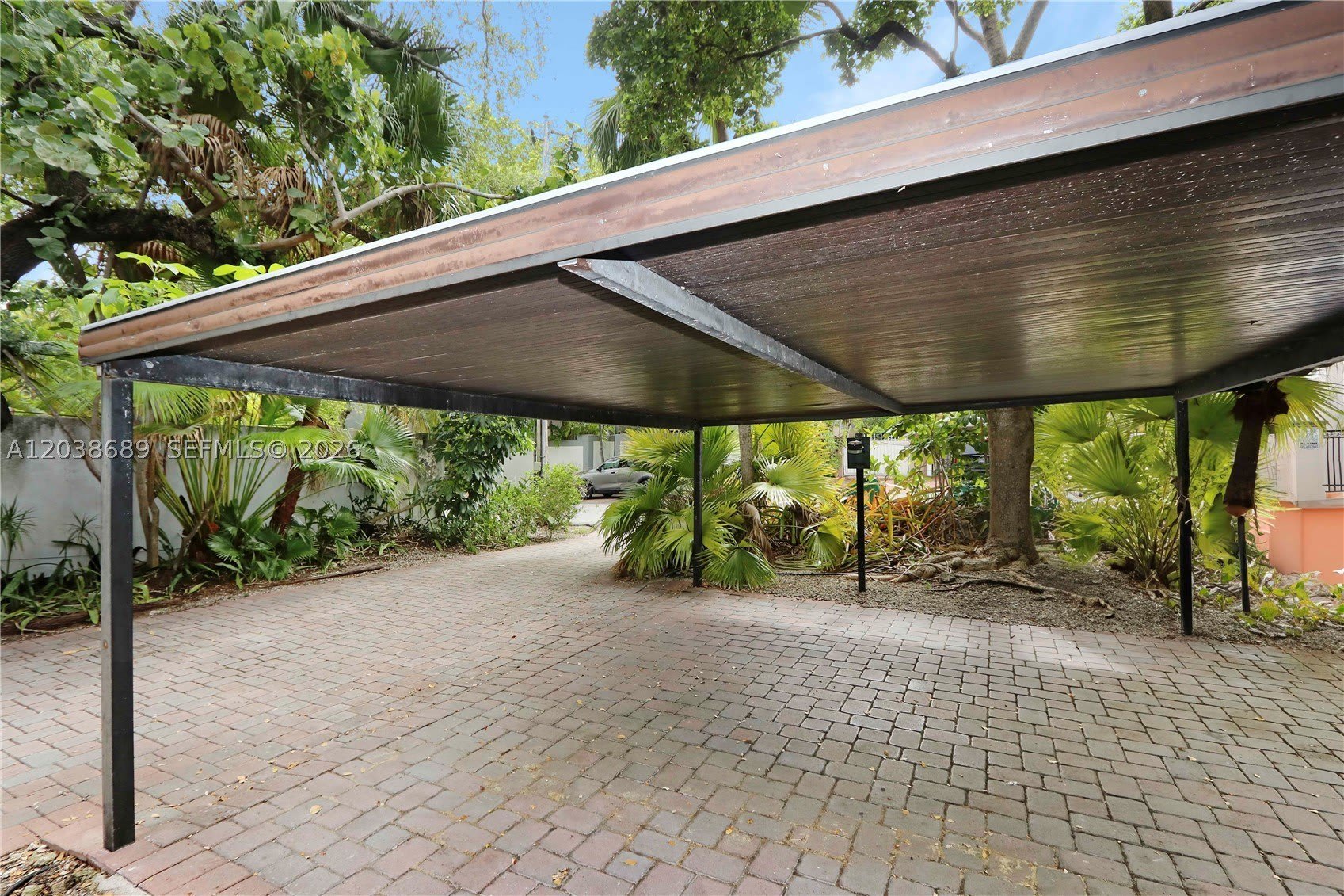 3138 Mary St – photo 5