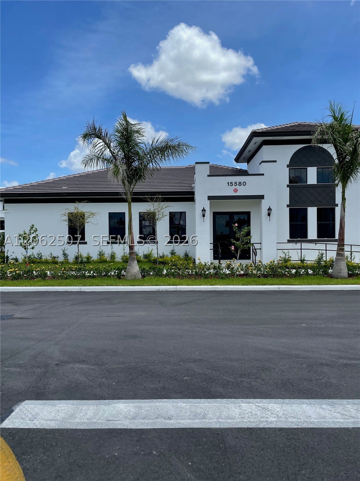 15560 SW 136th St – photo 3