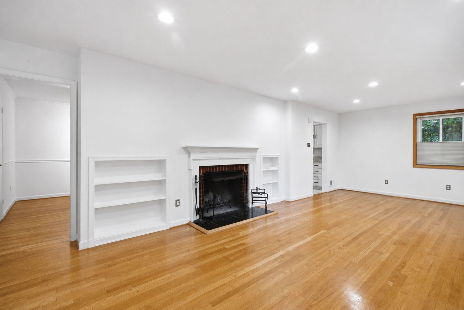 3 Bed 3 Bath – photo 4