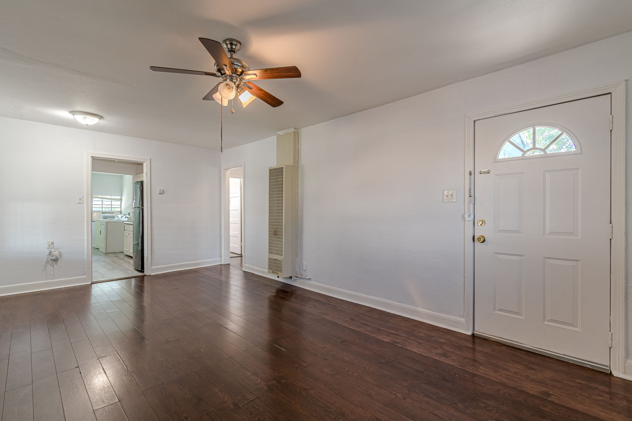 1903 West Winnipeg Avenue – photo 3