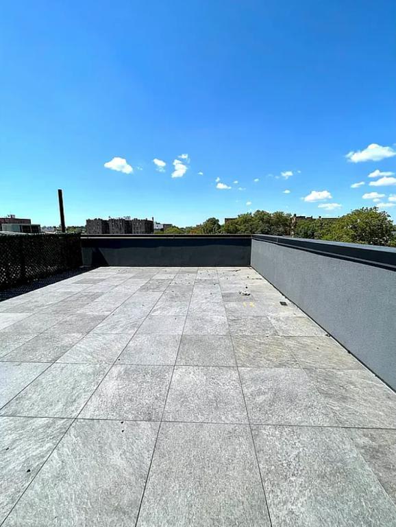 2442 Ocean Avenue – photo 4