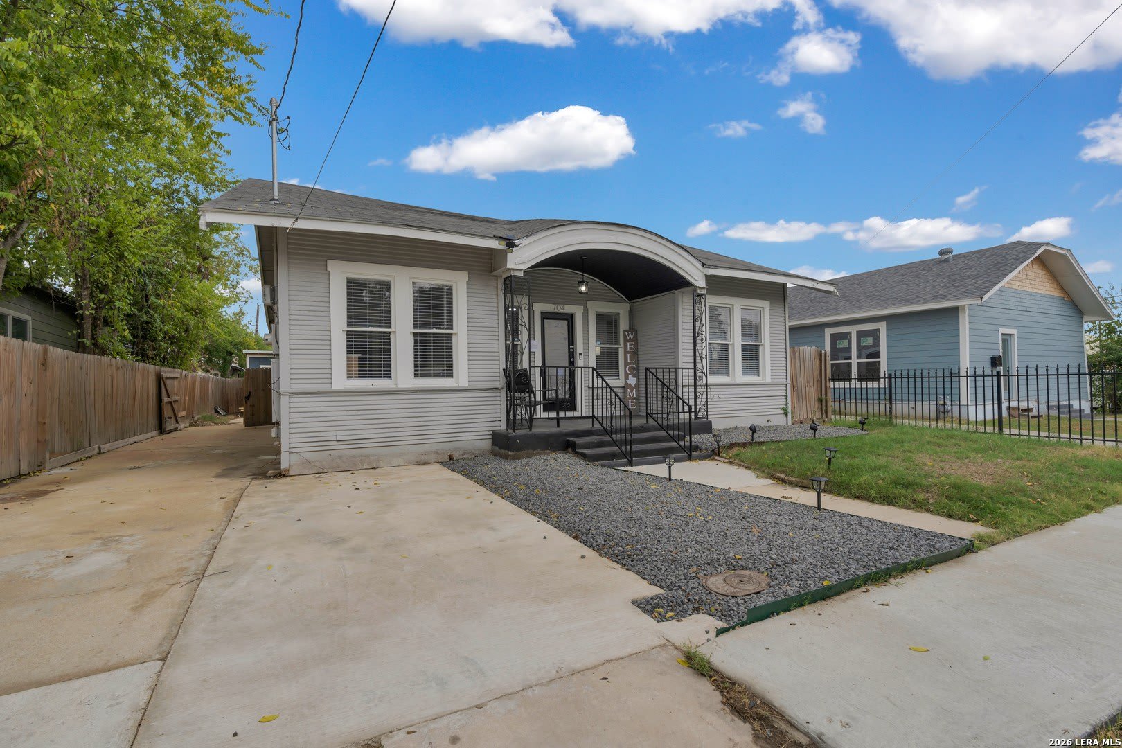 704 Cuney – photo 2
