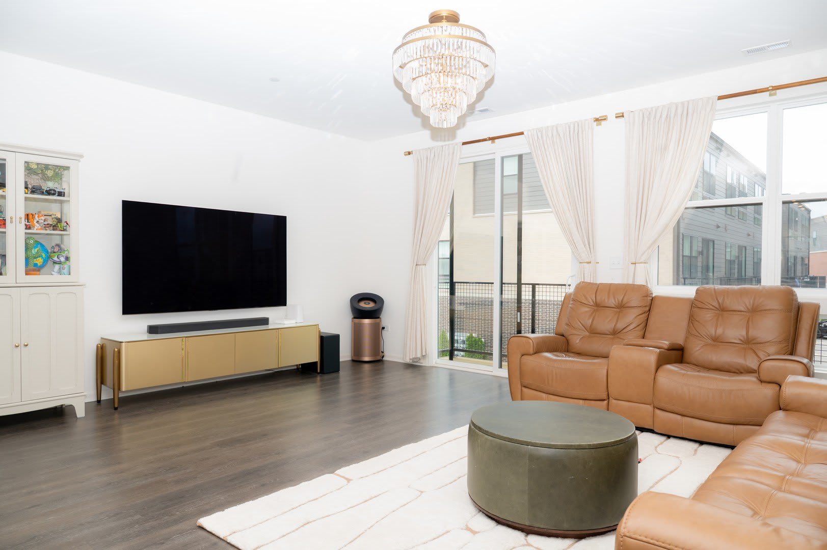 2204 Venture Drive – photo 3