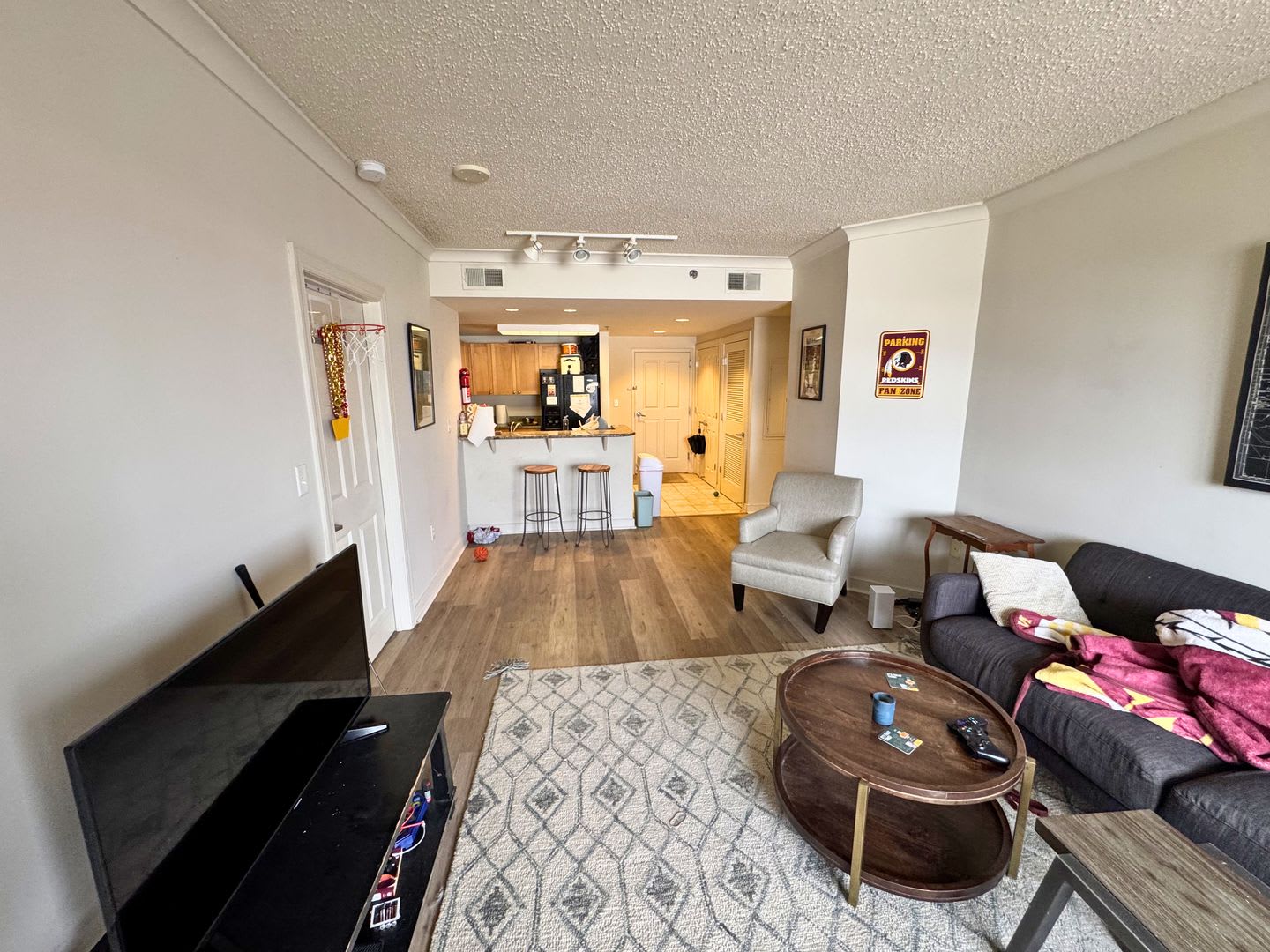 LUXURY 2 BEDROOM 2 BATH GALLERY PLACE CHINATOWN – photo 2