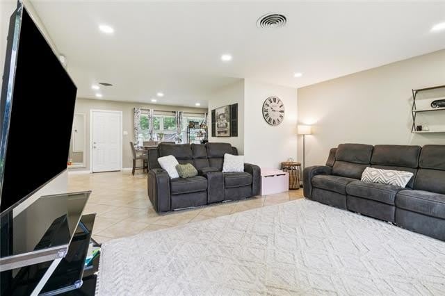 6227 Brunswick Court – photo 4