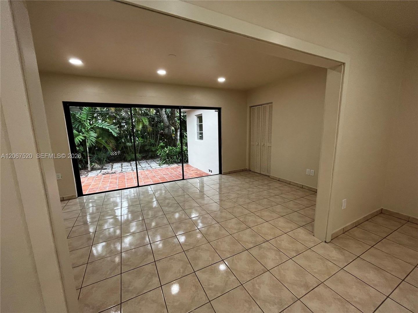 3351 SW 18th Street 3351, Miami, FL 33145 – photo 5