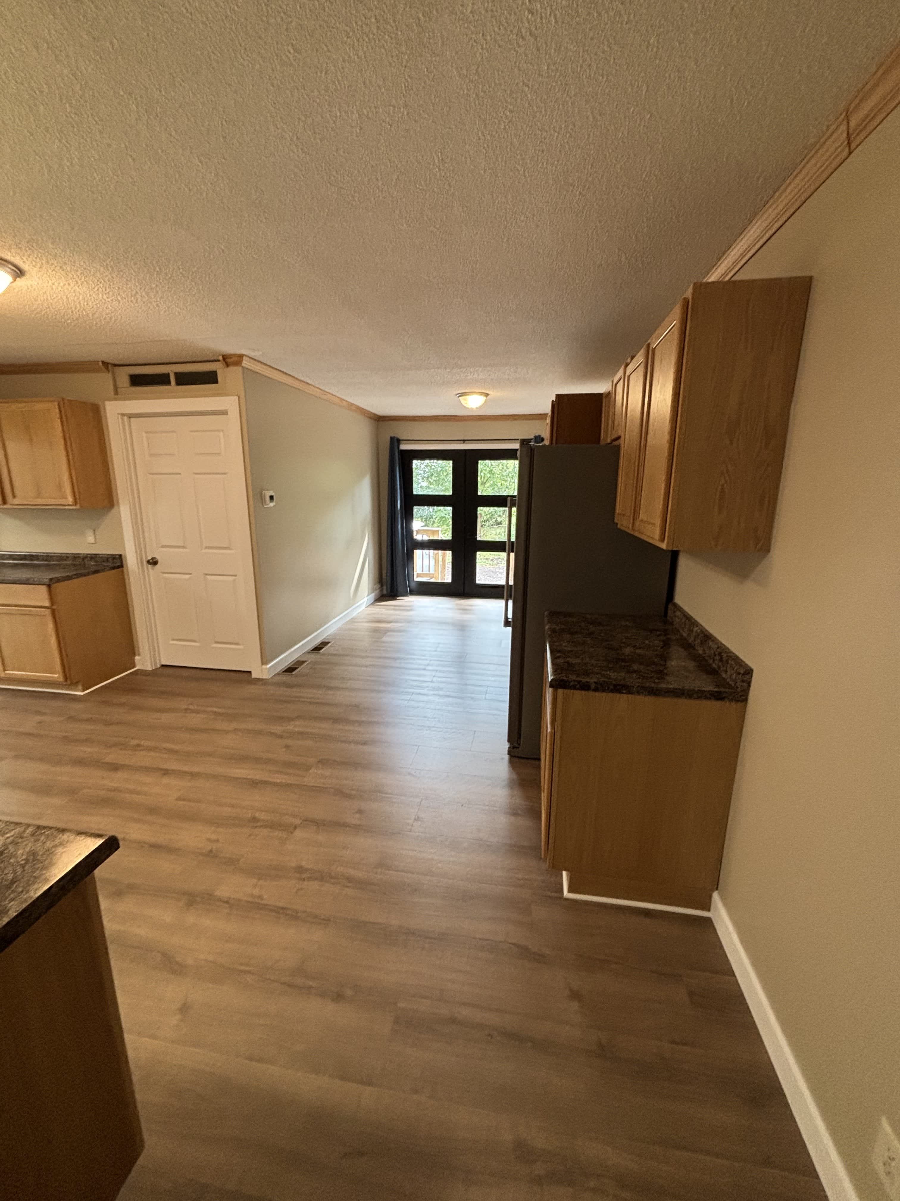 221 Court Avenue North – photo 2