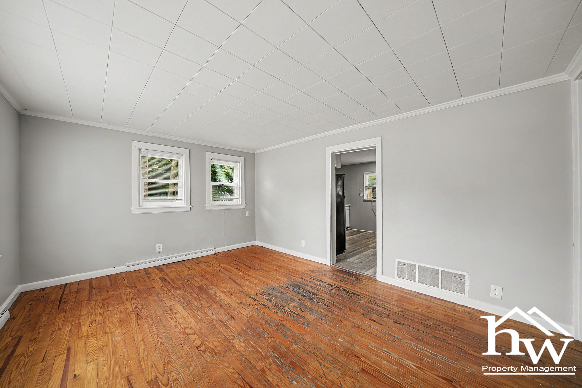 1023 Geyer Ave – photo 4