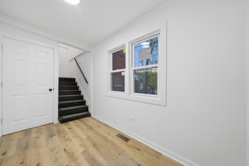 1415 North Maplewood Ave. – photo 4