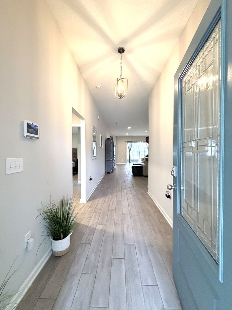 4 bedrooms, 3 bathrooms, and a 3-car garage, Fenced – photo 3