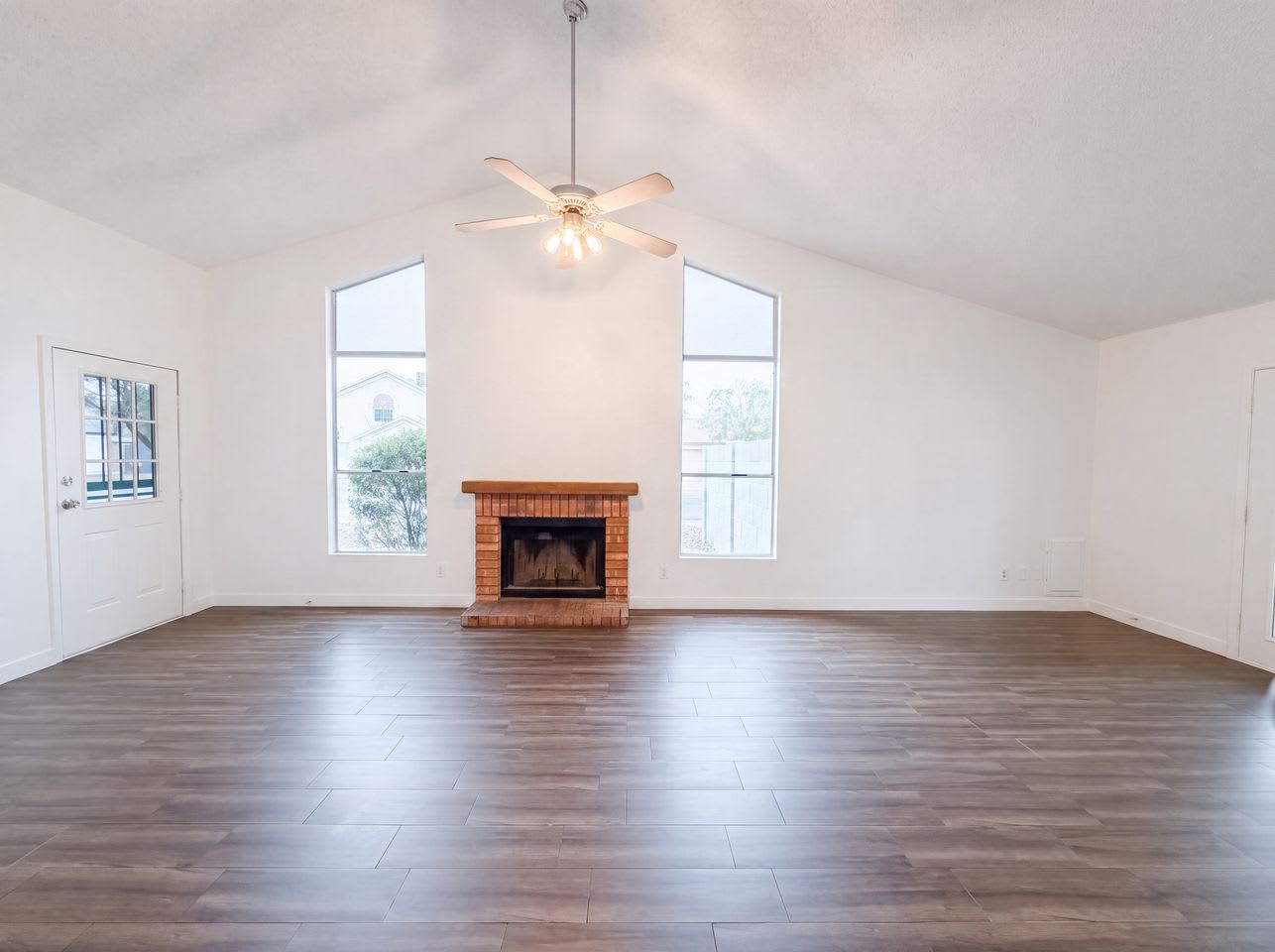 6126 W Harrison St – photo 2