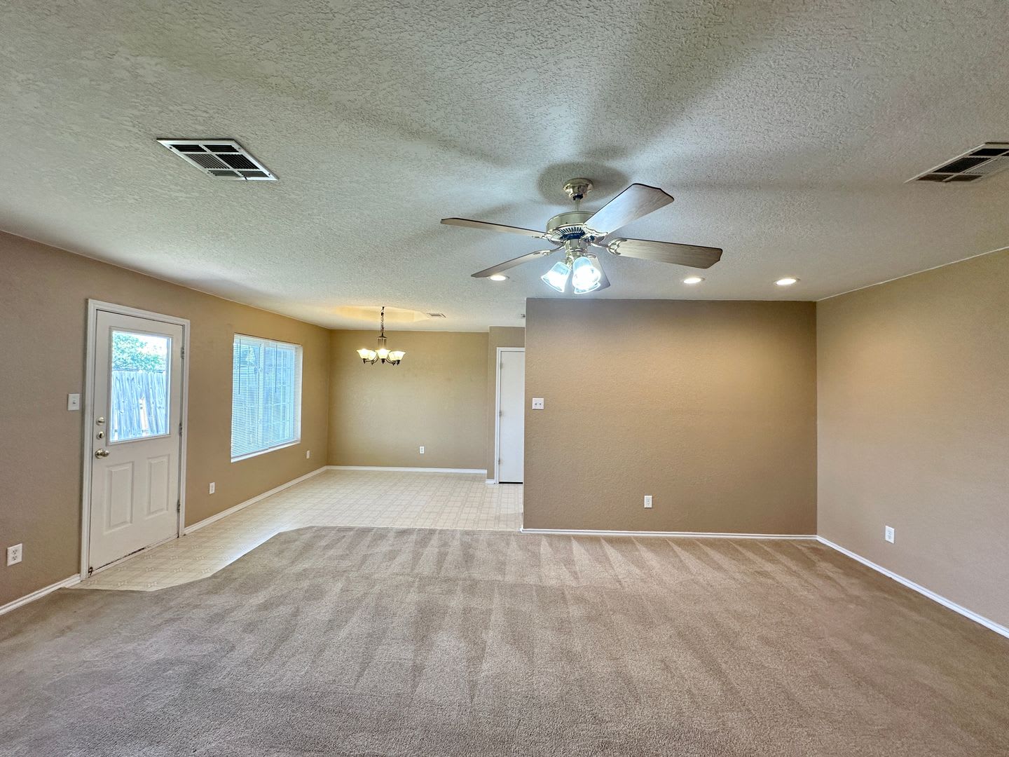4404 Waterside Dr – photo 5